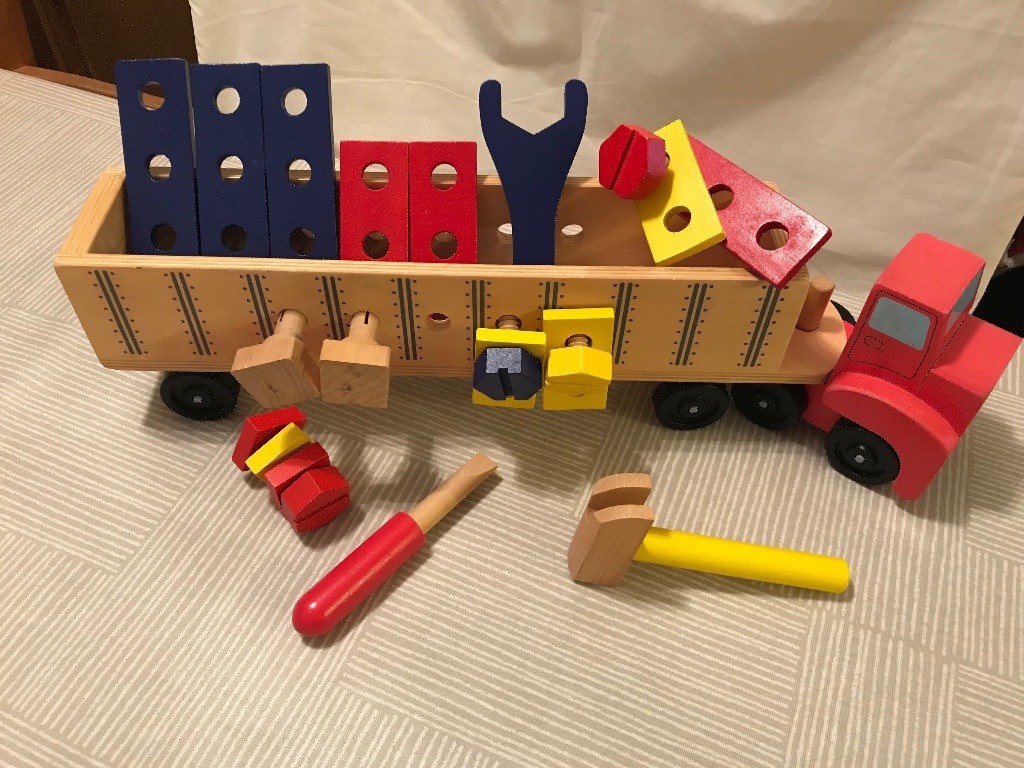 melissa & doug big rig building set
